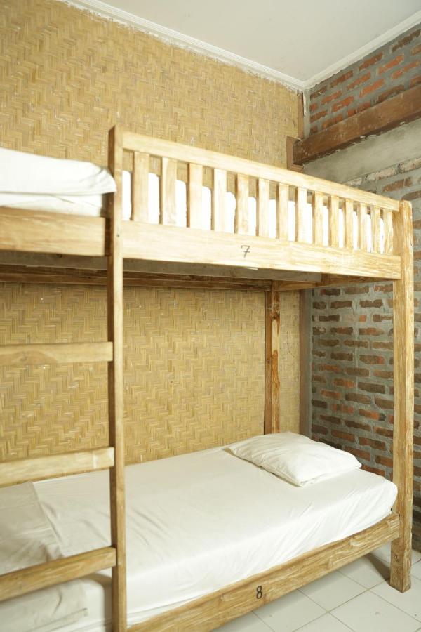 Hostel Da Housetel Kuta Kuta Lombok
